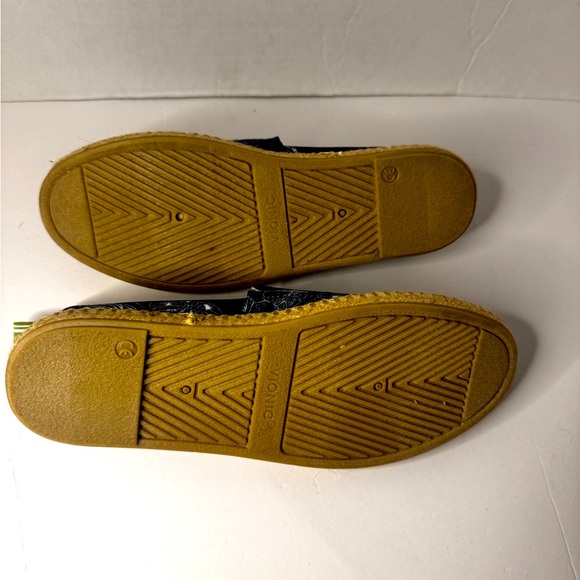NWOT Vionic beach loafers women’s Blue size 8.5